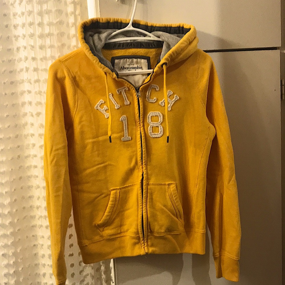 Abercrombie & Fitch Sweater